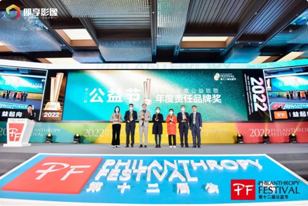 左三：理光中国市场部 核心产品市场科经理 王捷_副本.jpg